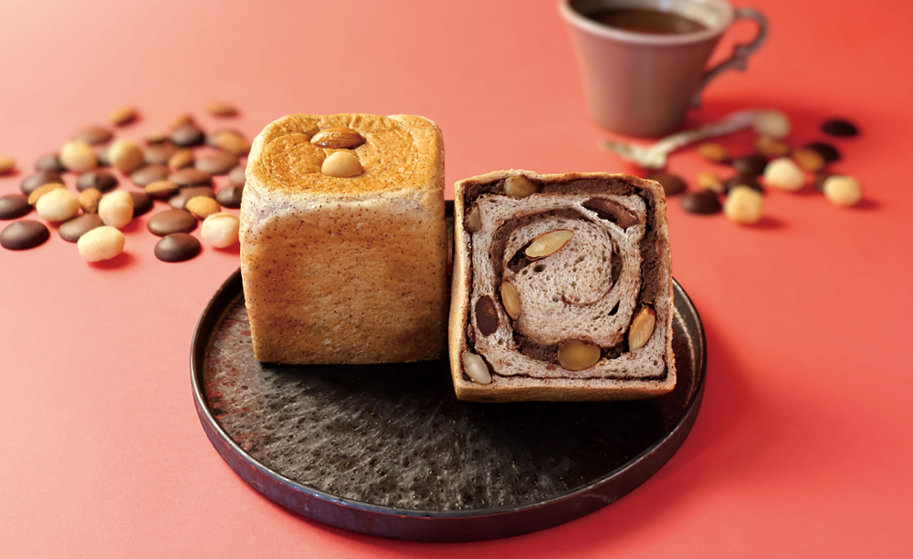 福山市パン屋テオブロマ監修贅沢カカオ食パン