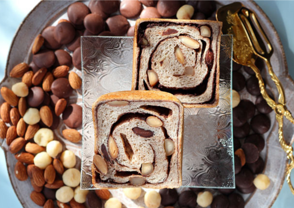 福山市パン屋テオブロマ監修贅沢カカオ食パン