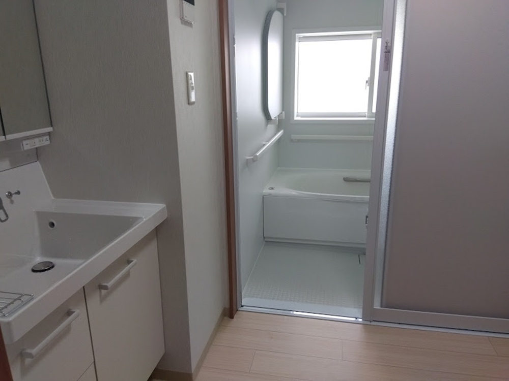 神石高原町の水回りリフォーム事例｜浴室・トイレ改修＋ガス給湯器取替脱衣室・浴室