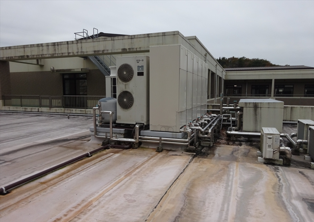 【東広島市】特別養護老人ホームの給湯設備更新事例｜井戸水トラブルをガス給湯器で解決2