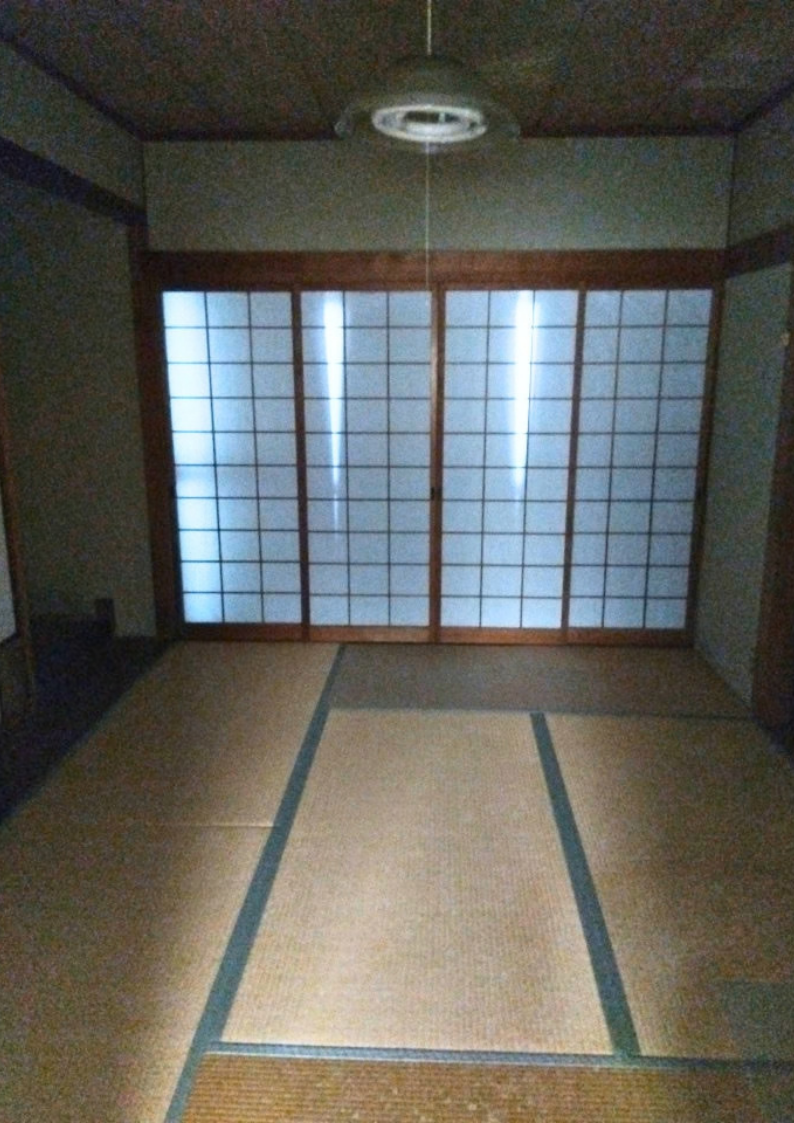 【庄原市】中古戸建を入居前にリフォーム|キッチン交換・フローリング施工事例